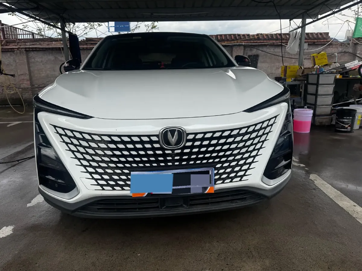 2020 ChangAn UNI-T 1.5T 180HP L4 7DCT,autocango,china used car exporter,china ev exporter,chinese used car exporter,chinese used ev exporter