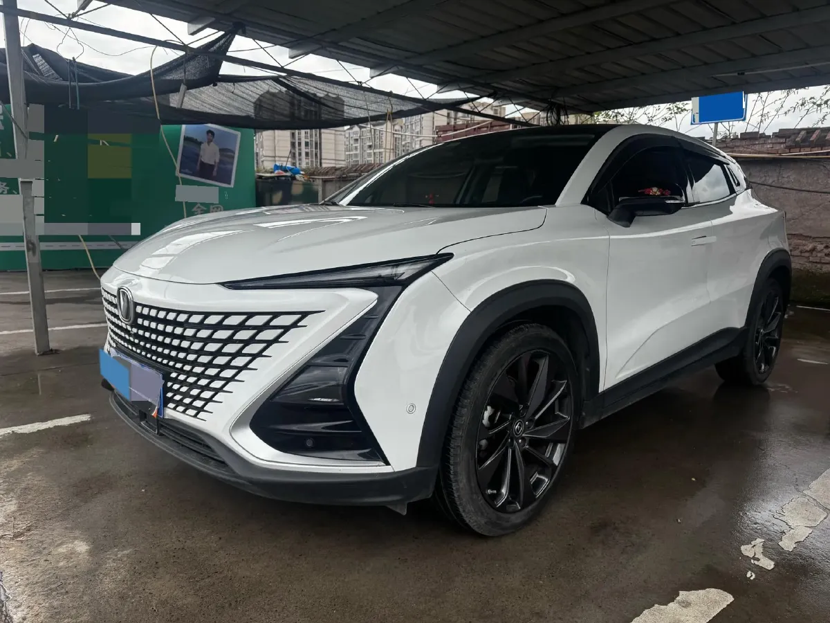 2020 ChangAn UNI-T 1.5T 180HP L4 7DCT,autocango,china used car exporter,china ev exporter,chinese used car exporter,chinese used ev exporter