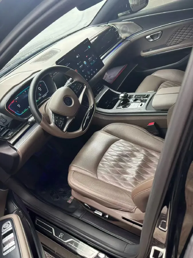 2022 Volkswagen Tiguan L 2.0T 186HP L4 7DCT,autocango,china used car exporter,china ev exporter,chinese used car exporter,chinese used ev exporter