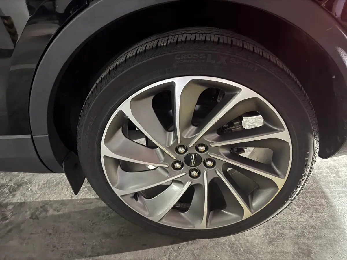 2021 Lincoln Nautilus 2.7T 322HP V6 8AT,autocango,china used car exporter,china ev exporter,chinese used car exporter,chinese used ev exporter