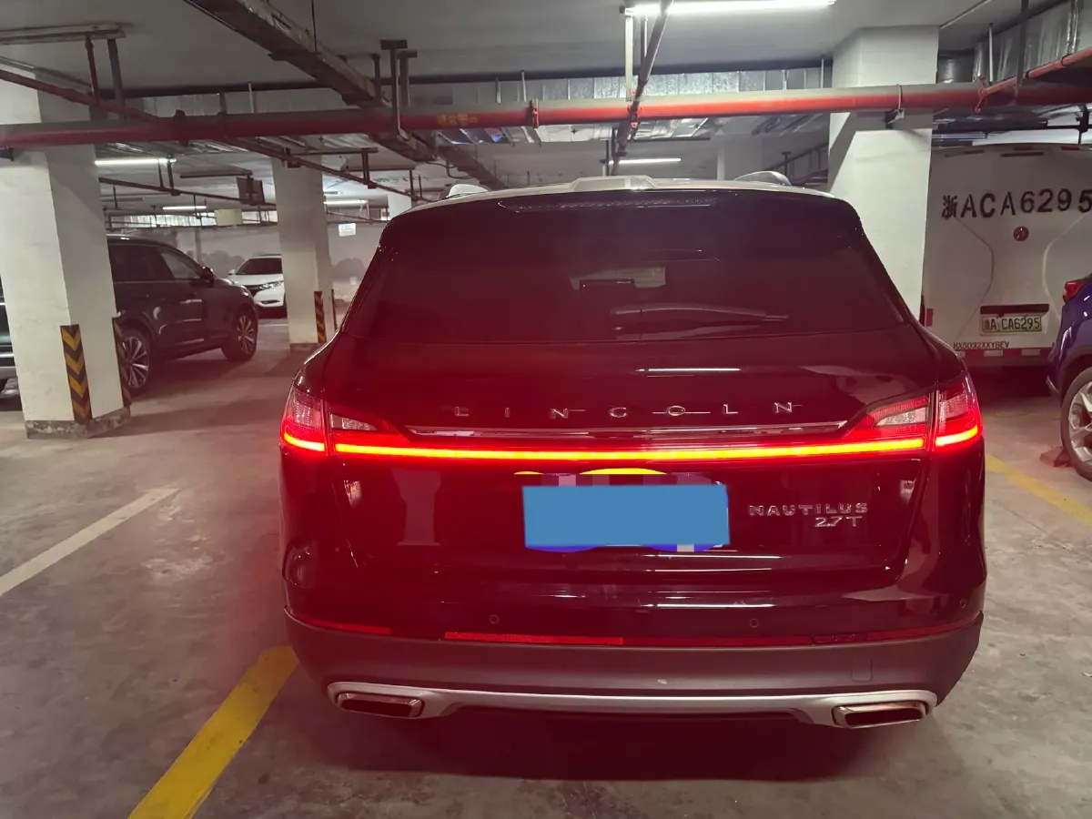 2021 Lincoln Nautilus 2.7T 322HP V6 8AT,autocango,china used car exporter,china ev exporter,chinese used car exporter,chinese used ev exporter