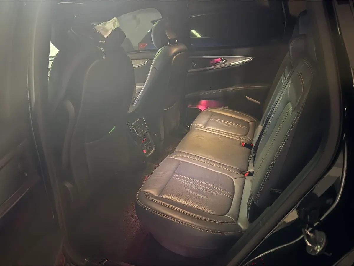 2021 Lincoln Nautilus 2.7T 322HP V6 8AT,autocango,china used car exporter,china ev exporter,chinese used car exporter,chinese used ev exporter