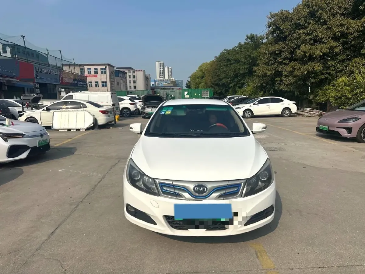 2018 BYD e5 BEV 60.48KWH,autocango,china used car exporter,china ev exporter,chinese used car exporter,chinese used ev exporter