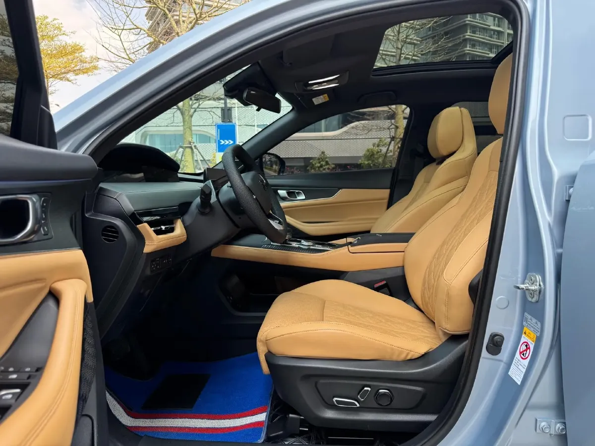 2021 ChangAn UNI-K 2.0T 233HP L4 8AT,autocango,china used car exporter,china ev exporter,chinese used car exporter,chinese used ev exporter