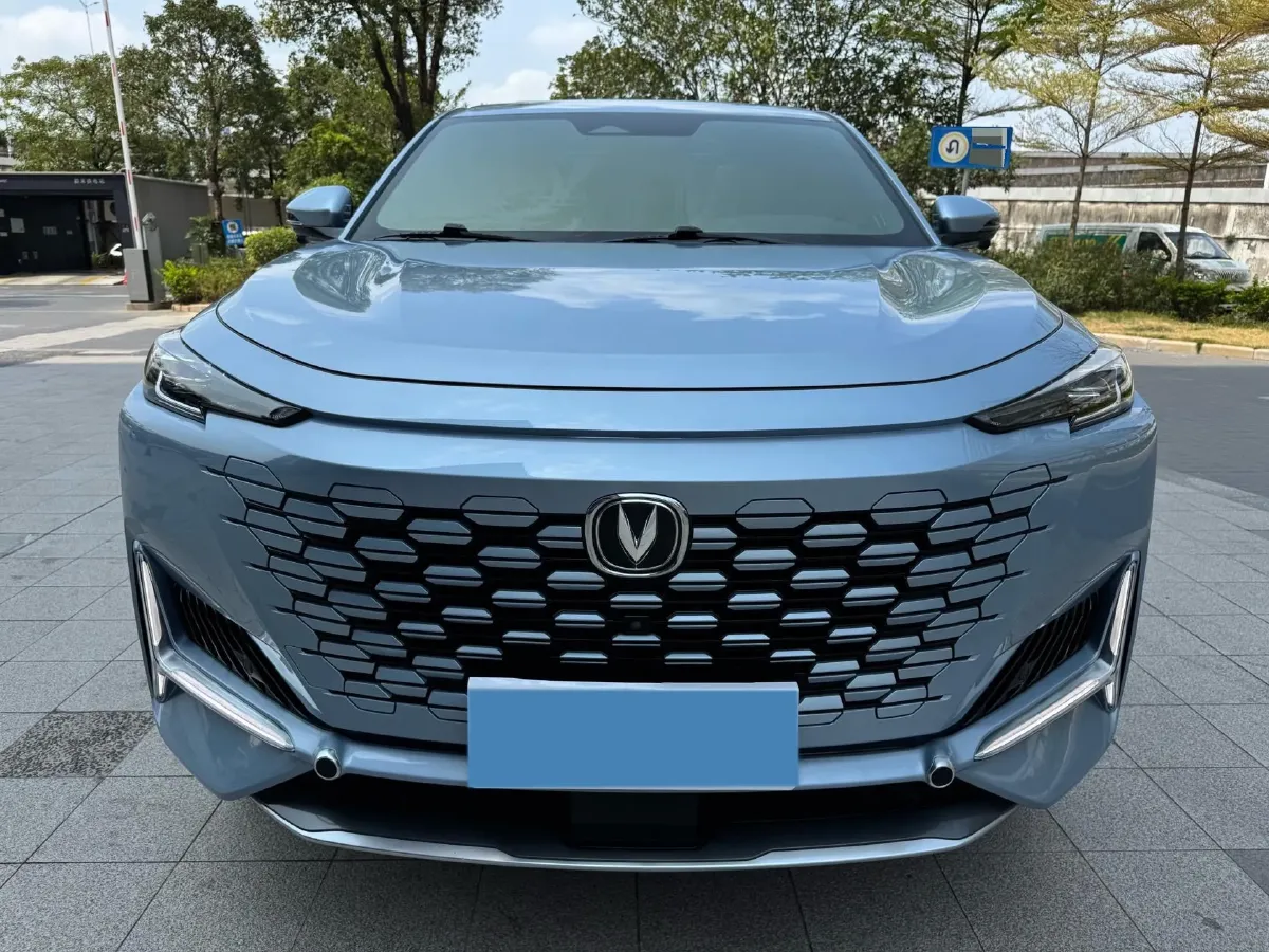 2021 ChangAn UNI-K 2.0T 233HP L4 8AT,autocango,china used car exporter,china ev exporter,chinese used car exporter,chinese used ev exporter