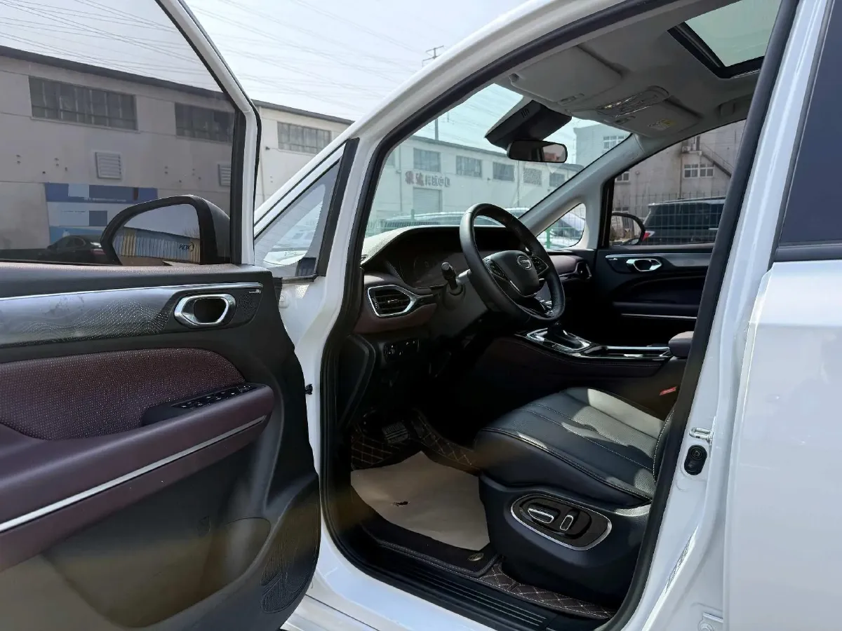 2023 GAC Trumpchi M6 1.5T 177HP L4 7DCT,autocango,china used car exporter,china ev exporter,chinese used car exporter,chinese used ev exporter