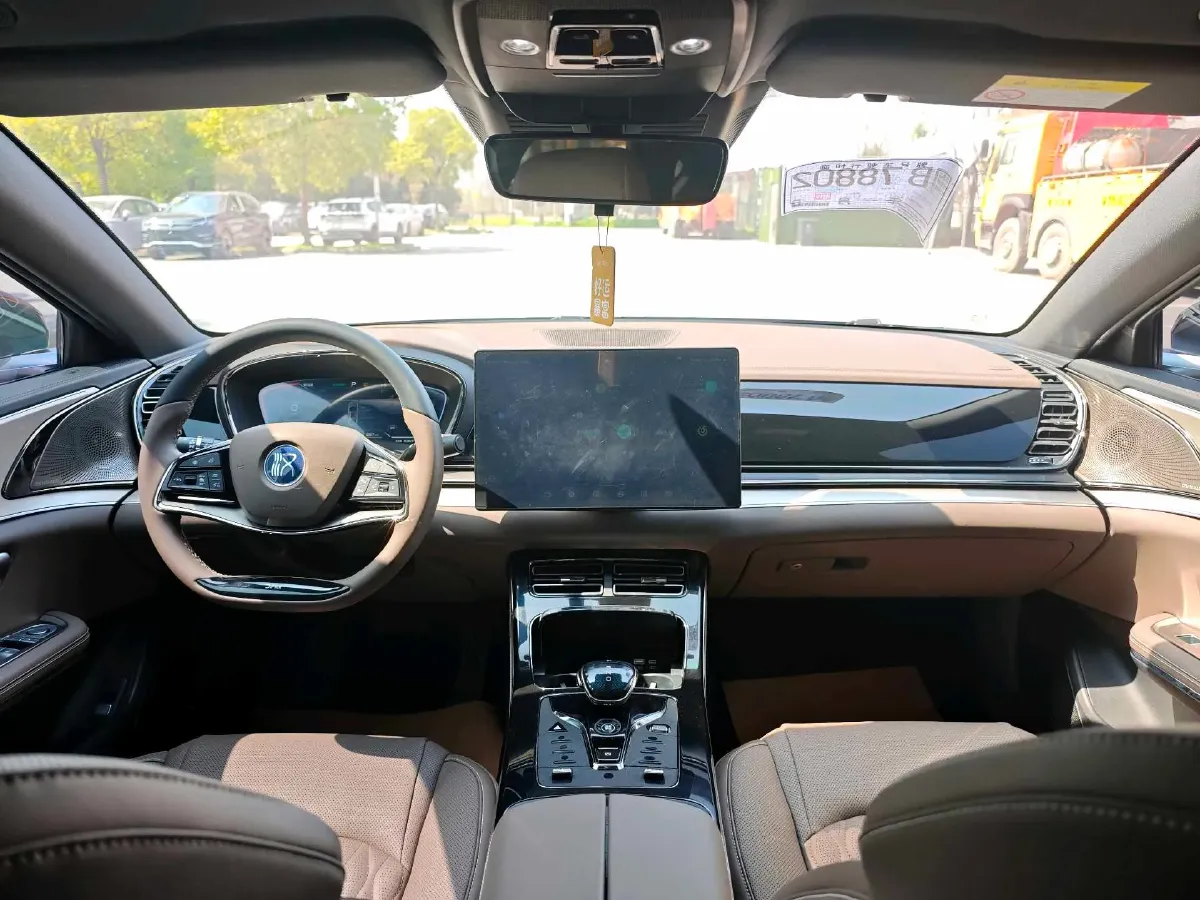 2023 BYD Han BEV 72KWH,autocango,china used car exporter,china ev exporter,chinese used car exporter,chinese used ev exporter