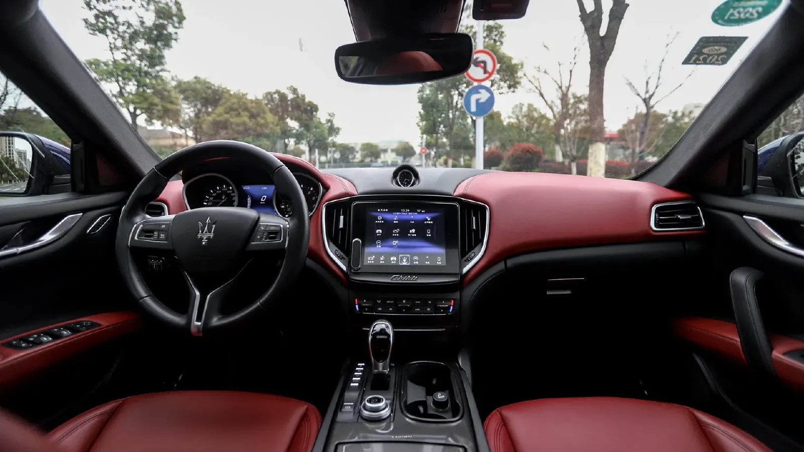 2018 Maserati Ghibli 3.0T 350HP V6 8AT,autocango,china used car exporter,china ev exporter,chinese used car exporter,chinese used ev exporter