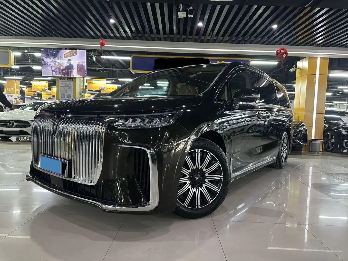 2025 Voyah Dream BEV 108.7KWH,autocango,china used car exporter,china ev exporter,chinese used car exporter,chinese used ev exporter