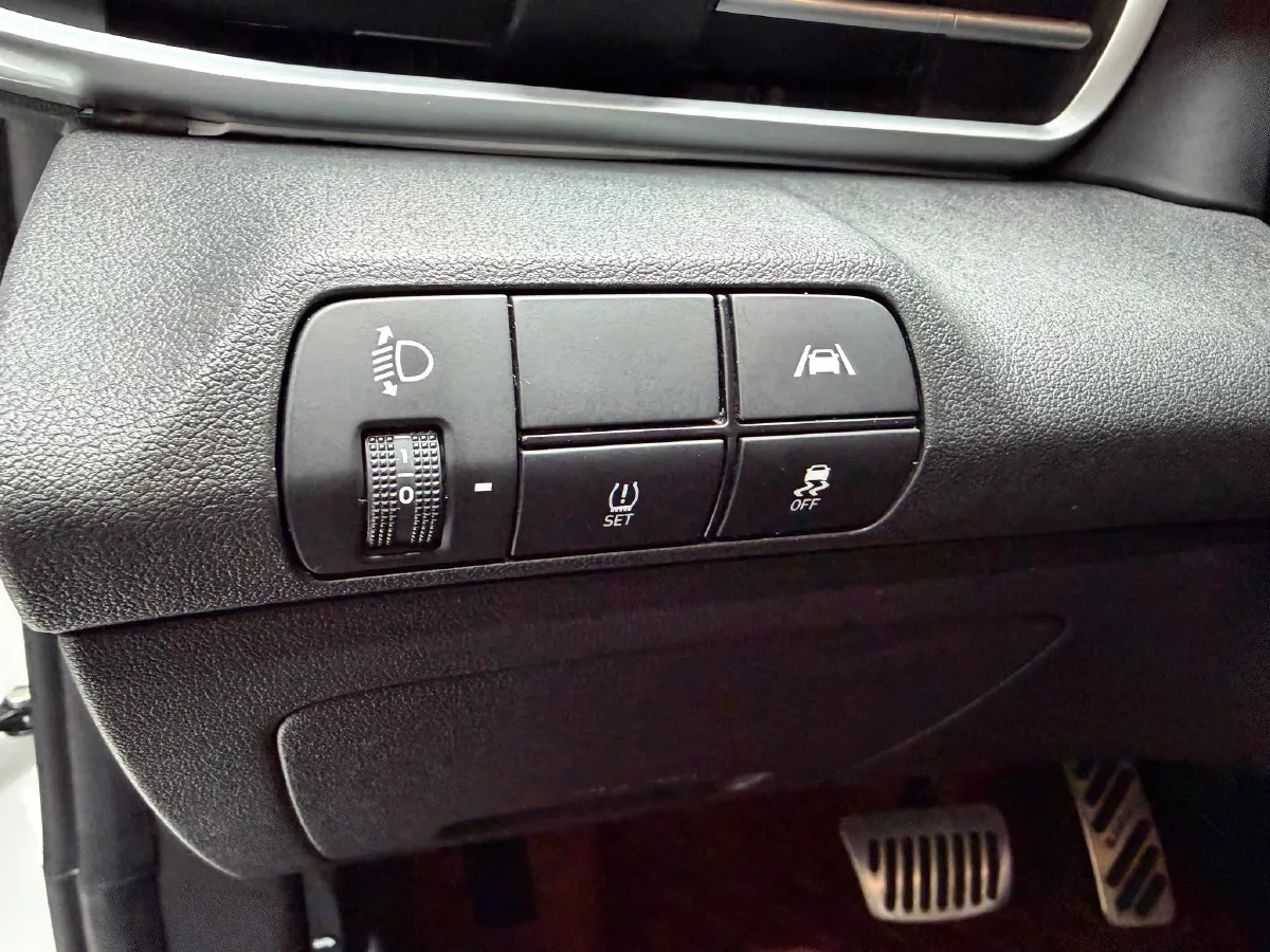 2022 Hyundai Elantra 1.5L 115HP L4 CVT,autocango,china used car exporter,china ev exporter,chinese used car exporter,chinese used ev exporter