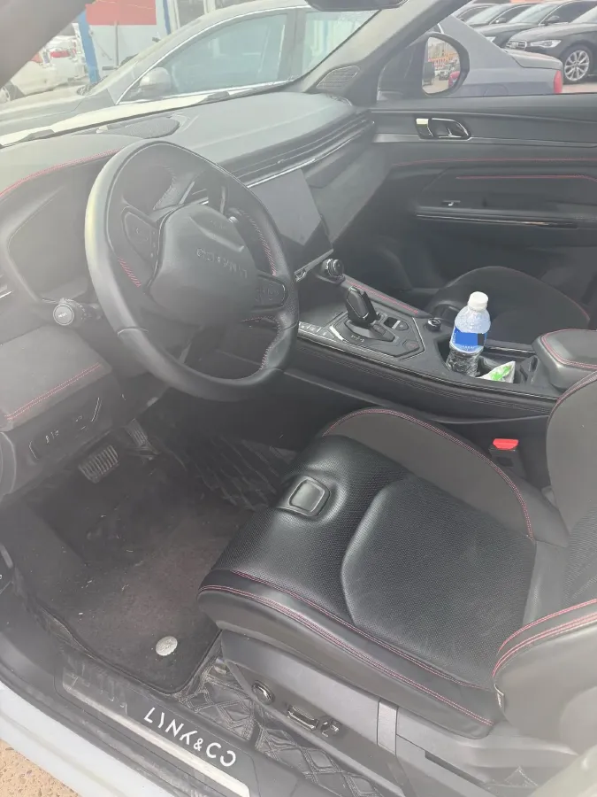 2023 LYNK&CO 05 2.0T 254HP L4 8AT,autocango,china used car exporter,china ev exporter,chinese used car exporter,chinese used ev exporter