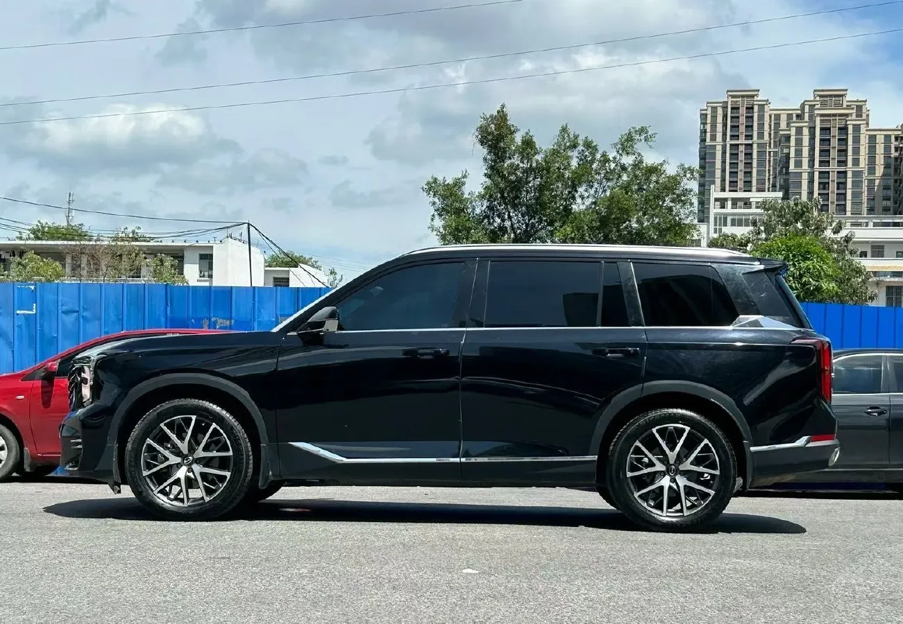 2022 GAC Trumpchi GS8 2.0T 252HP L4 8AT,autocango,china used car exporter,china ev exporter,chinese used car exporter,chinese used ev exporter