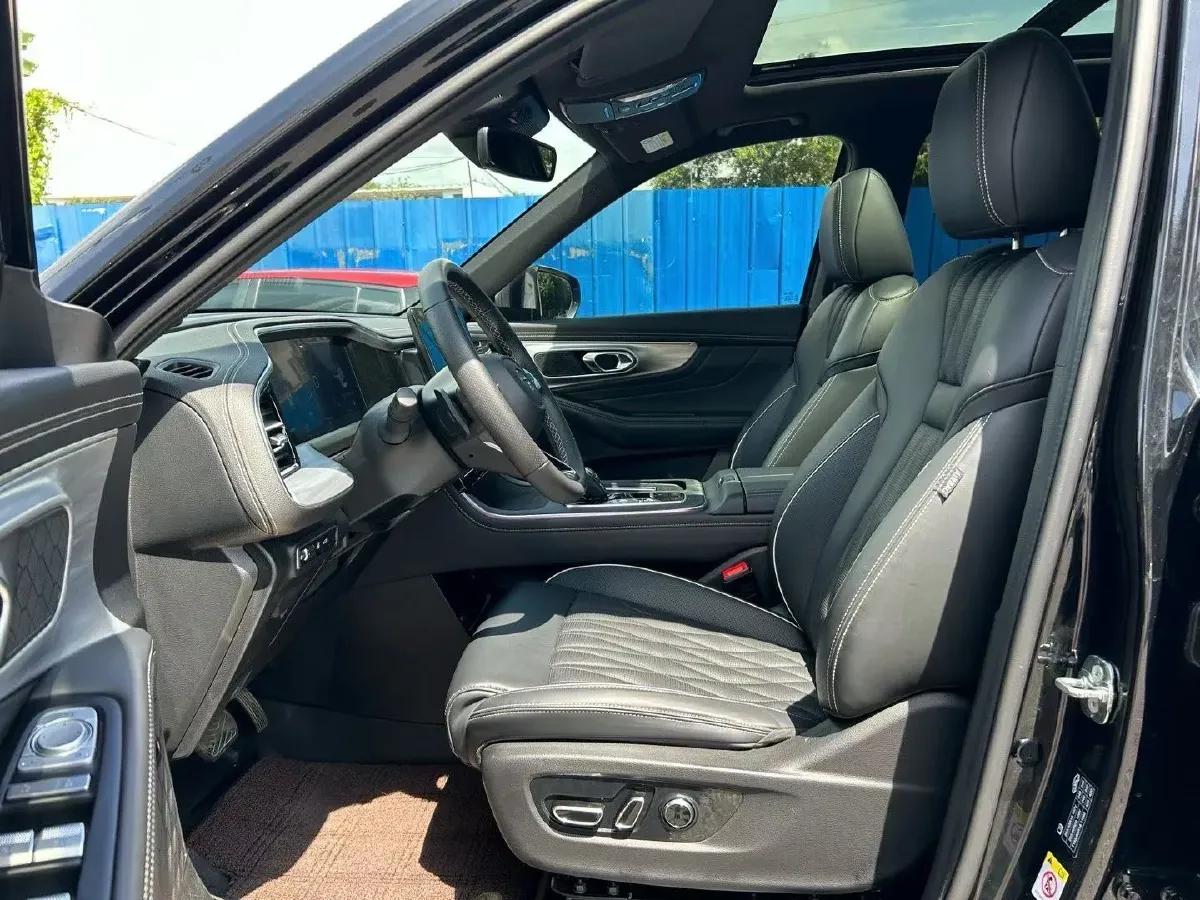 2022 GAC Trumpchi GS8 2.0T 252HP L4 8AT,autocango,china used car exporter,china ev exporter,chinese used car exporter,chinese used ev exporter