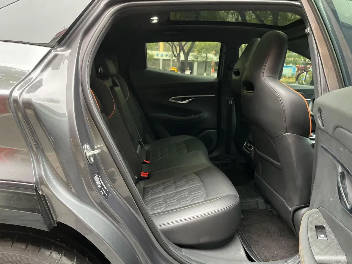 2022 ChangAn UNI-T 1.5T 188HP L4 7DCT,autocango,china used car exporter,china ev exporter,chinese used car exporter,chinese used ev exporter