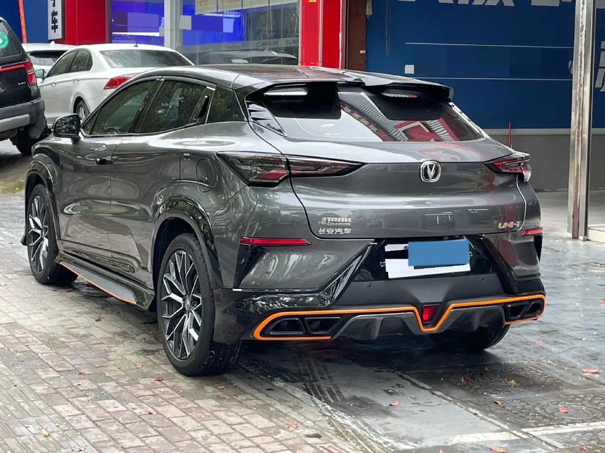 2022 ChangAn UNI-T 1.5T 188HP L4 7DCT,autocango,china used car exporter,china ev exporter,chinese used car exporter,chinese used ev exporter