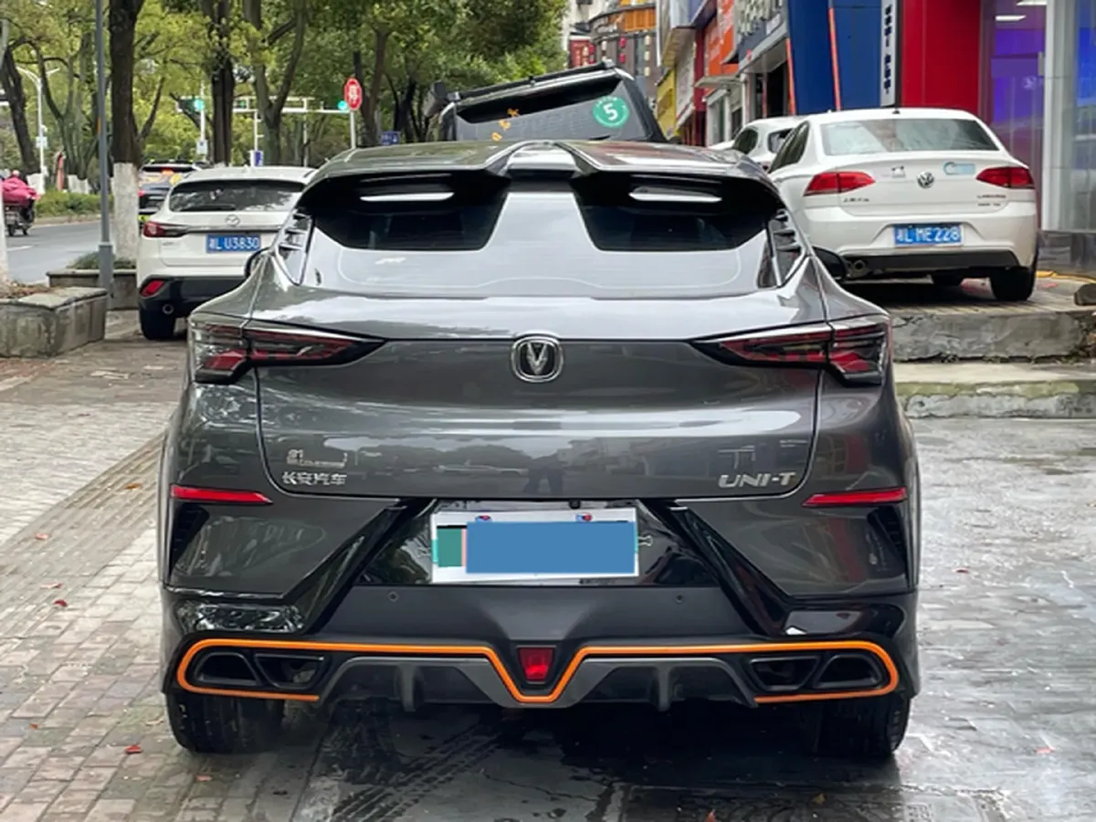 2022 ChangAn UNI-T 1.5T 188HP L4 7DCT,autocango,china used car exporter,china ev exporter,chinese used car exporter,chinese used ev exporter