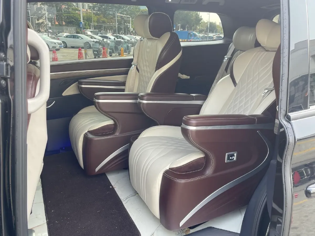 2023 GAC Trumpchi M8 2.0T 252HP L4 8AT,autocango,china used car exporter,china ev exporter,chinese used car exporter,chinese used ev exporter