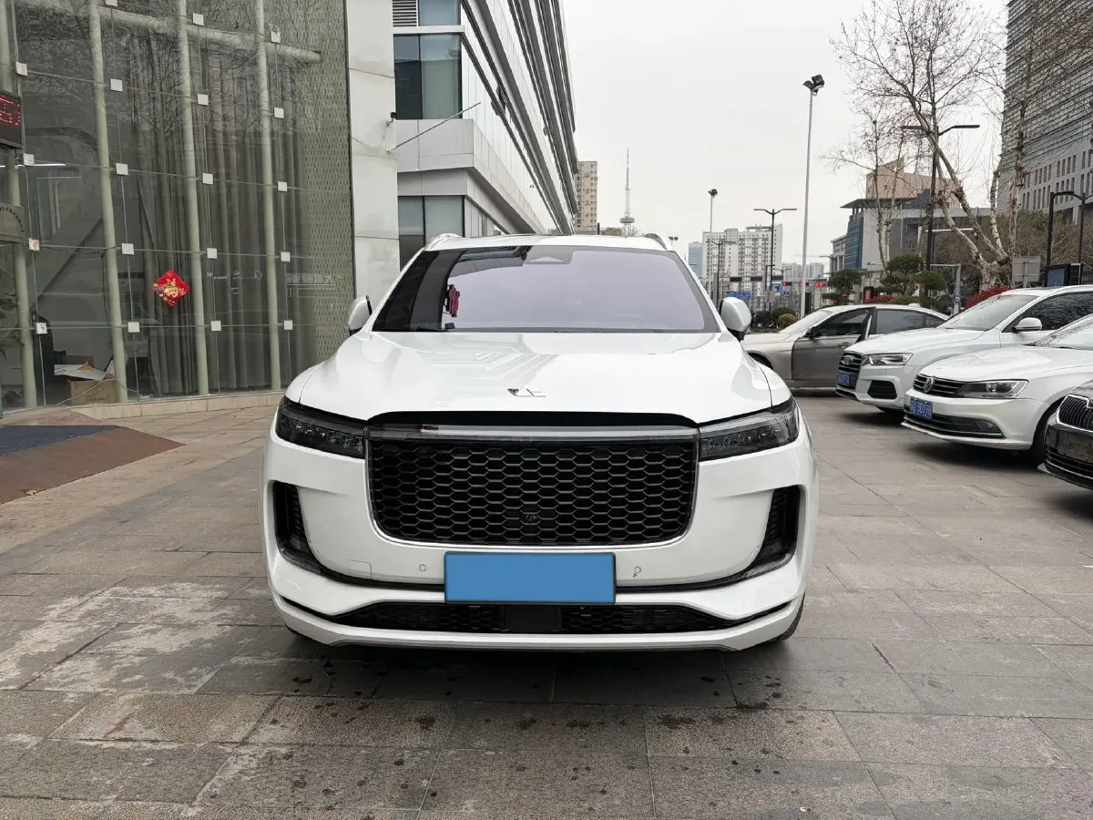 2021 Li ONE Range Extended 131HP REEV 40.5KWH,autocango,china used car exporter,china ev exporter,chinese used car exporter,chinese used ev exporter