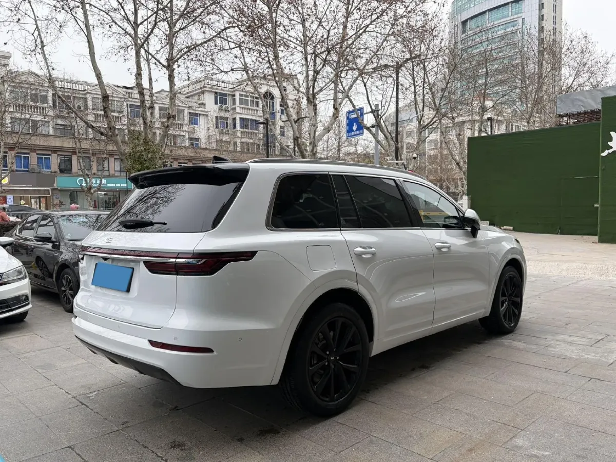 2021 Li ONE Range Extended 131HP REEV 40.5KWH,autocango,china used car exporter,china ev exporter,chinese used car exporter,chinese used ev exporter