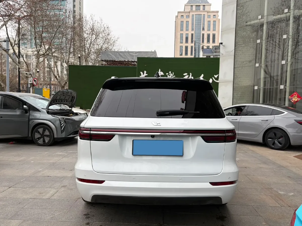2021 Li ONE Range Extended 131HP REEV 40.5KWH,autocango,china used car exporter,china ev exporter,chinese used car exporter,chinese used ev exporter