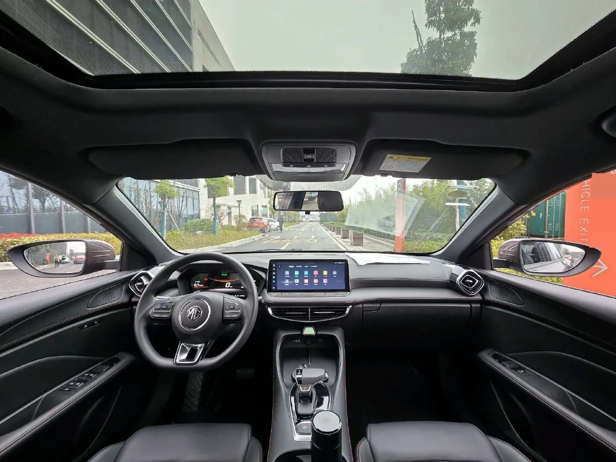 2025 MG 5 1.5T 181HP L4 7DCT,autocango,china used car exporter,china ev exporter,chinese used car exporter,chinese used ev exporter