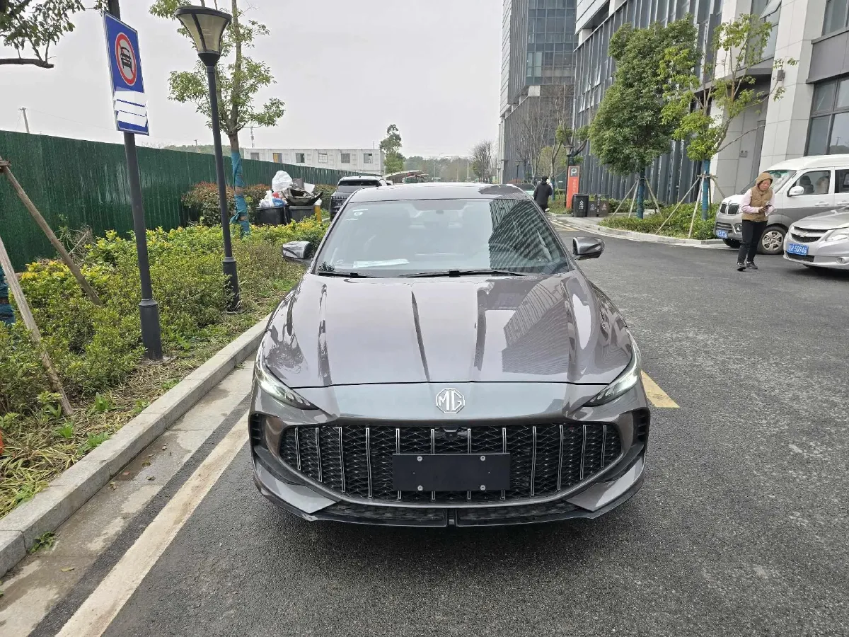 2025 MG 5 1.5T 181HP L4 7DCT,autocango,china used car exporter,china ev exporter,chinese used car exporter,chinese used ev exporter