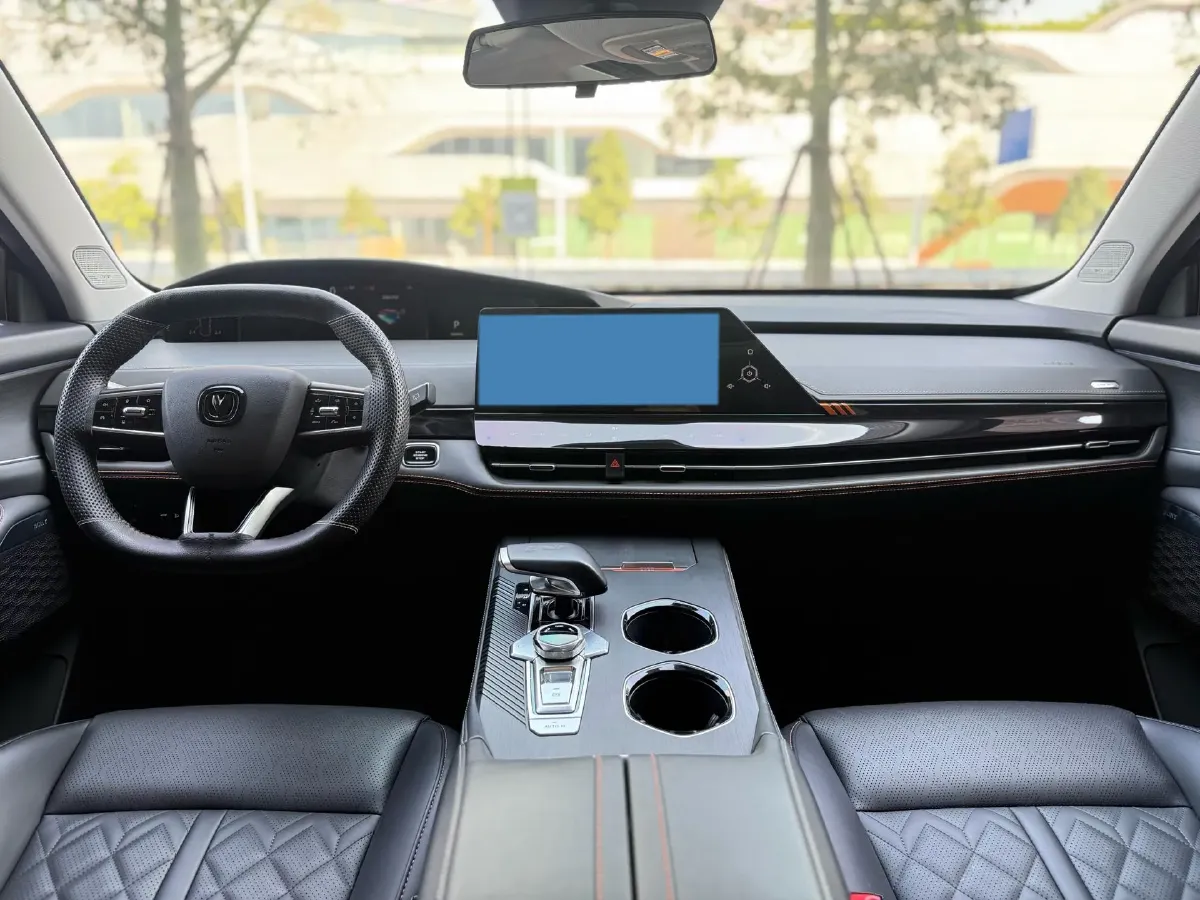 2021 ChangAn UNI-K 2.0T 233HP L4 8AT,autocango,china used car exporter,china ev exporter,chinese used car exporter,chinese used ev exporter