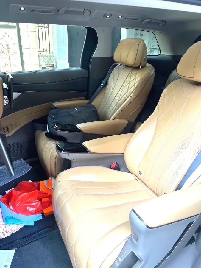 2022 Mercedes-Benz GLC Class 2.0T 197HP L4 9AT,autocango,china used car exporter,china ev exporter,chinese used car exporter,chinese used ev exporter