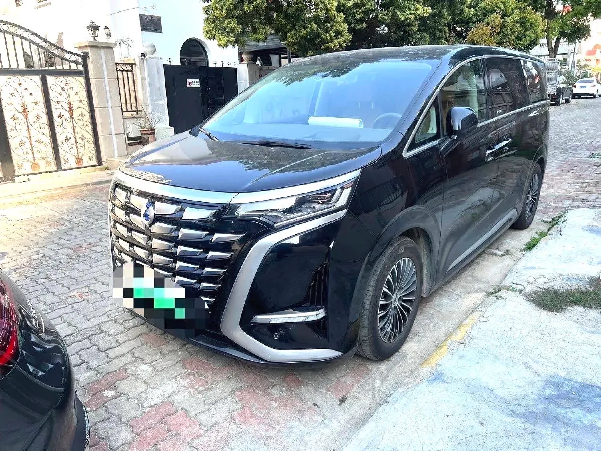 2022 Mercedes-Benz GLC Class 2.0T 197HP L4 9AT,autocango,china used car exporter,china ev exporter,chinese used car exporter,chinese used ev exporter