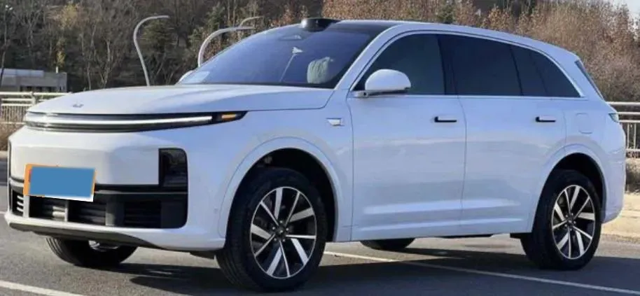 2023 Li L7 Range Extended 154HP REEV 40.9KWH,autocango,china used car exporter,china ev exporter,chinese used car exporter,chinese used ev exporter