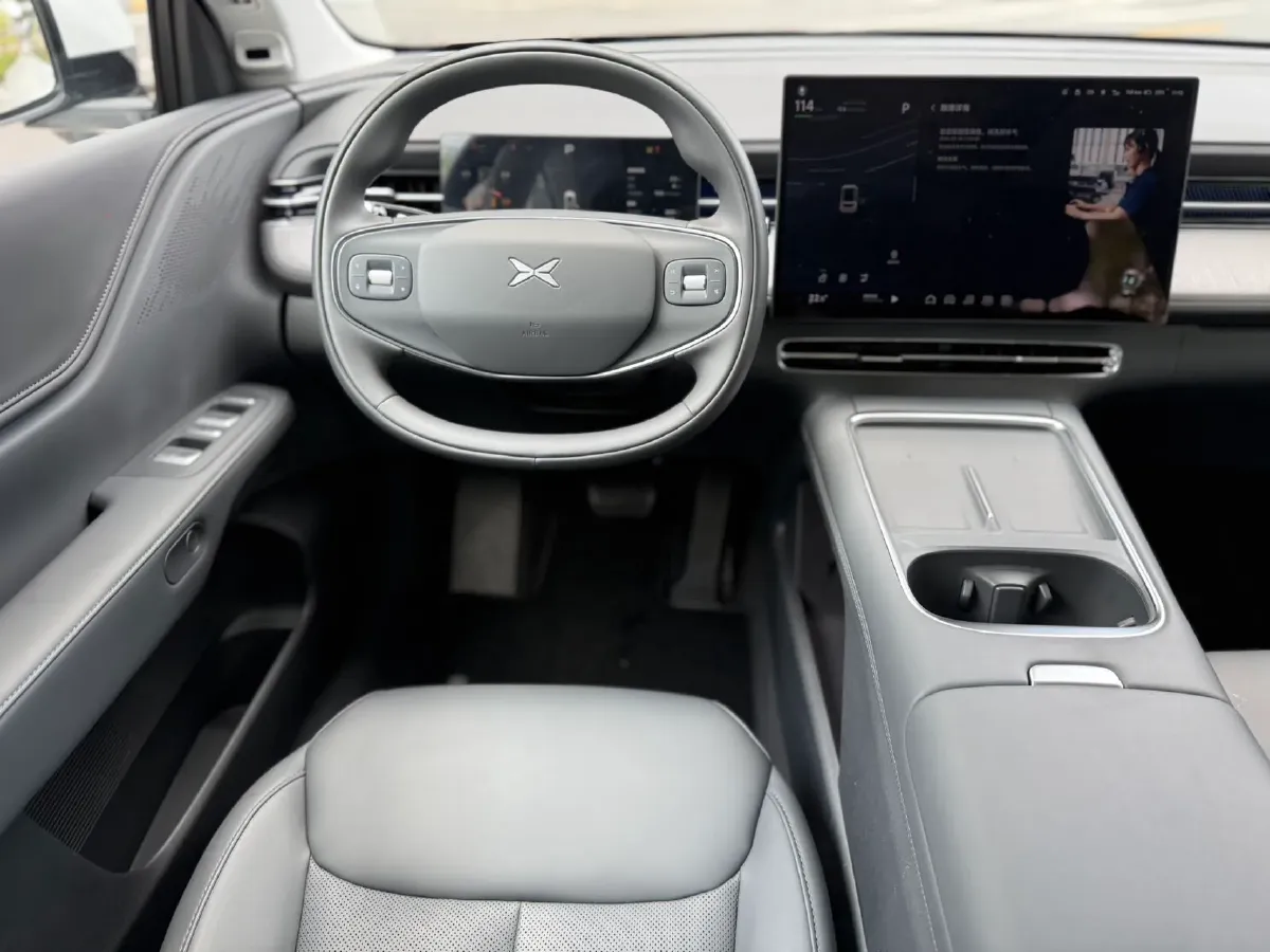 2025 Xpeng G6 BEV 68.5KWH,autocango,china used car exporter,china ev exporter,chinese used car exporter,chinese used ev exporter