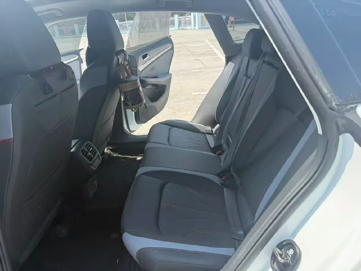 2025 Volkswagen Lamando 1.4T 150HP L4 7DCT,autocango,china used car exporter,china ev exporter,chinese used car exporter,chinese used ev exporter