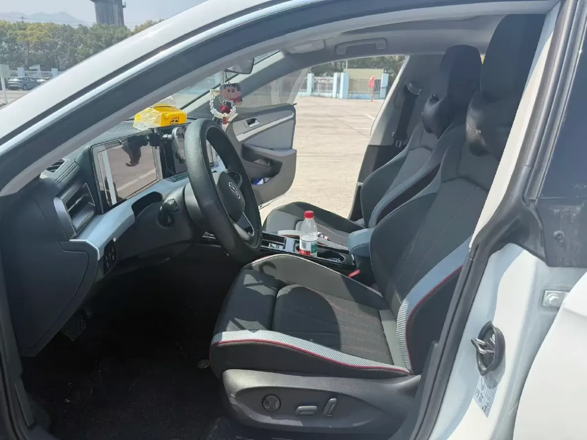 2025 Volkswagen Lamando 1.4T 150HP L4 7DCT,autocango,china used car exporter,china ev exporter,chinese used car exporter,chinese used ev exporter