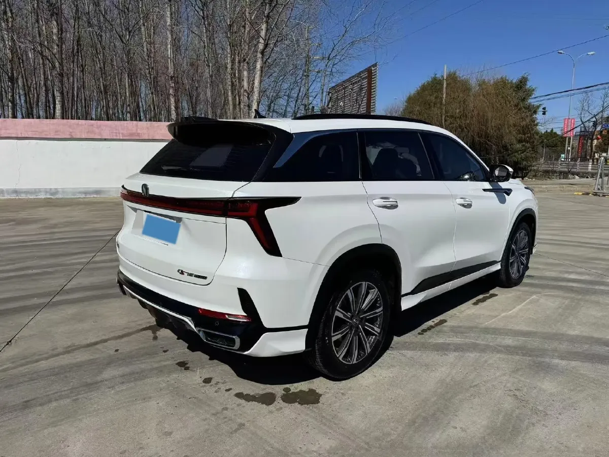 2023 ChangAn CS75 Plus 1.5T 188HP L4 8AT,autocango,china used car exporter,china ev exporter,chinese used car exporter,chinese used ev exporter