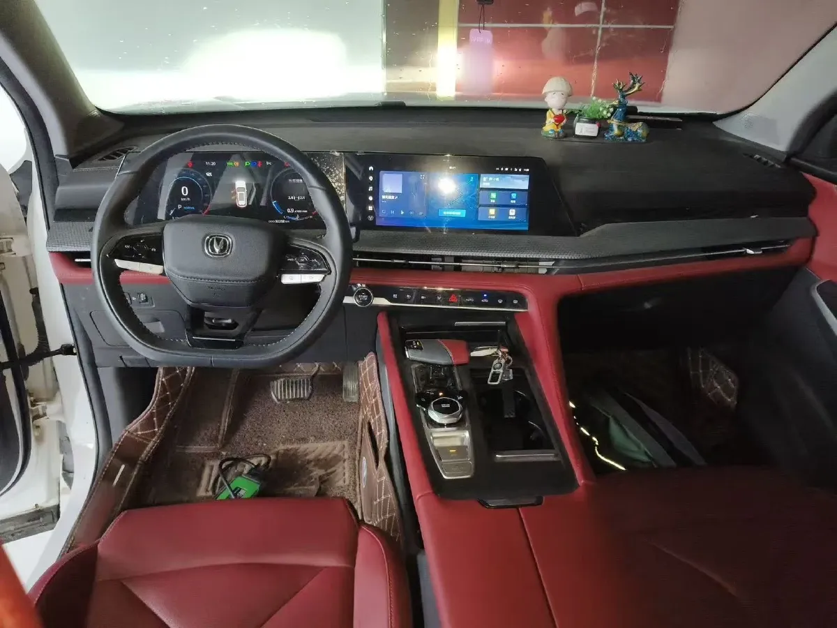 2022 ChangAn CS75 Plus 1.5T 188HP L4 8AT,autocango,china used car exporter,china ev exporter,chinese used car exporter,chinese used ev exporter