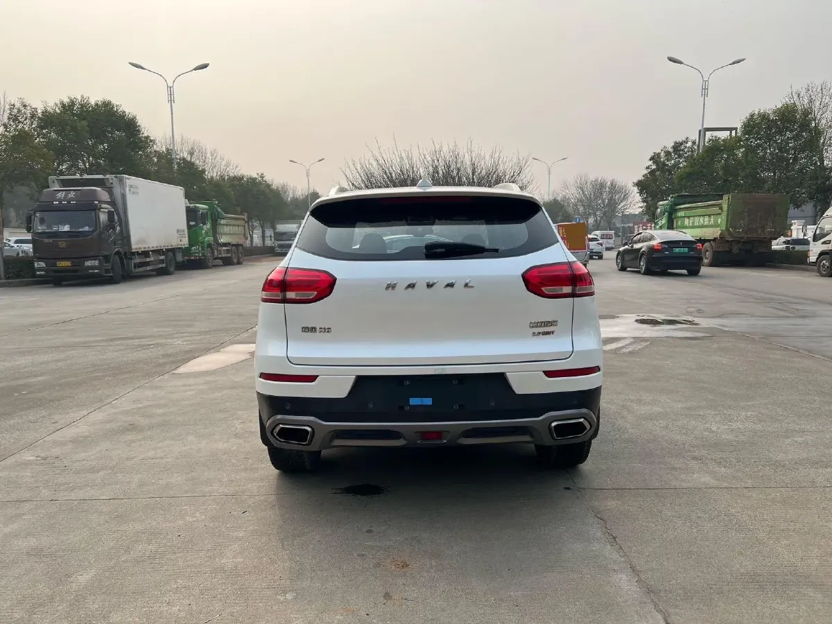 2017 Haval H6 2.0T 197HP L4 7DCT,autocango,china used car exporter,china ev exporter,chinese used car exporter,chinese used ev exporter