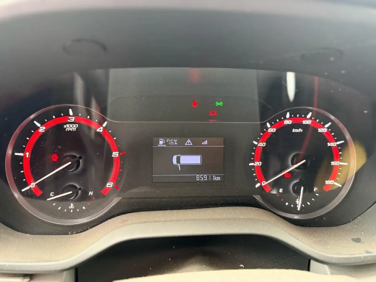 2022 MAXUS XinTu V90 2.0T 150HP L4 6MT,autocango,china used car exporter,china ev exporter,chinese used car exporter,chinese used ev exporter