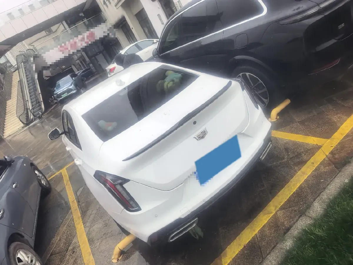 2021 Cadillac CT4 2.0T 237HP L4 8AT,autocango,china used car exporter,china ev exporter,chinese used car exporter,chinese used ev exporter