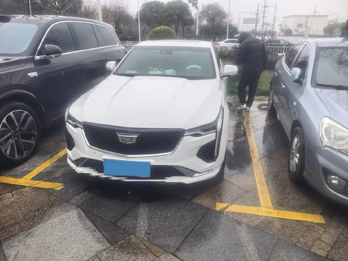 2021 Cadillac CT4 2.0T 237HP L4 8AT,autocango,china used car exporter,china ev exporter,chinese used car exporter,chinese used ev exporter