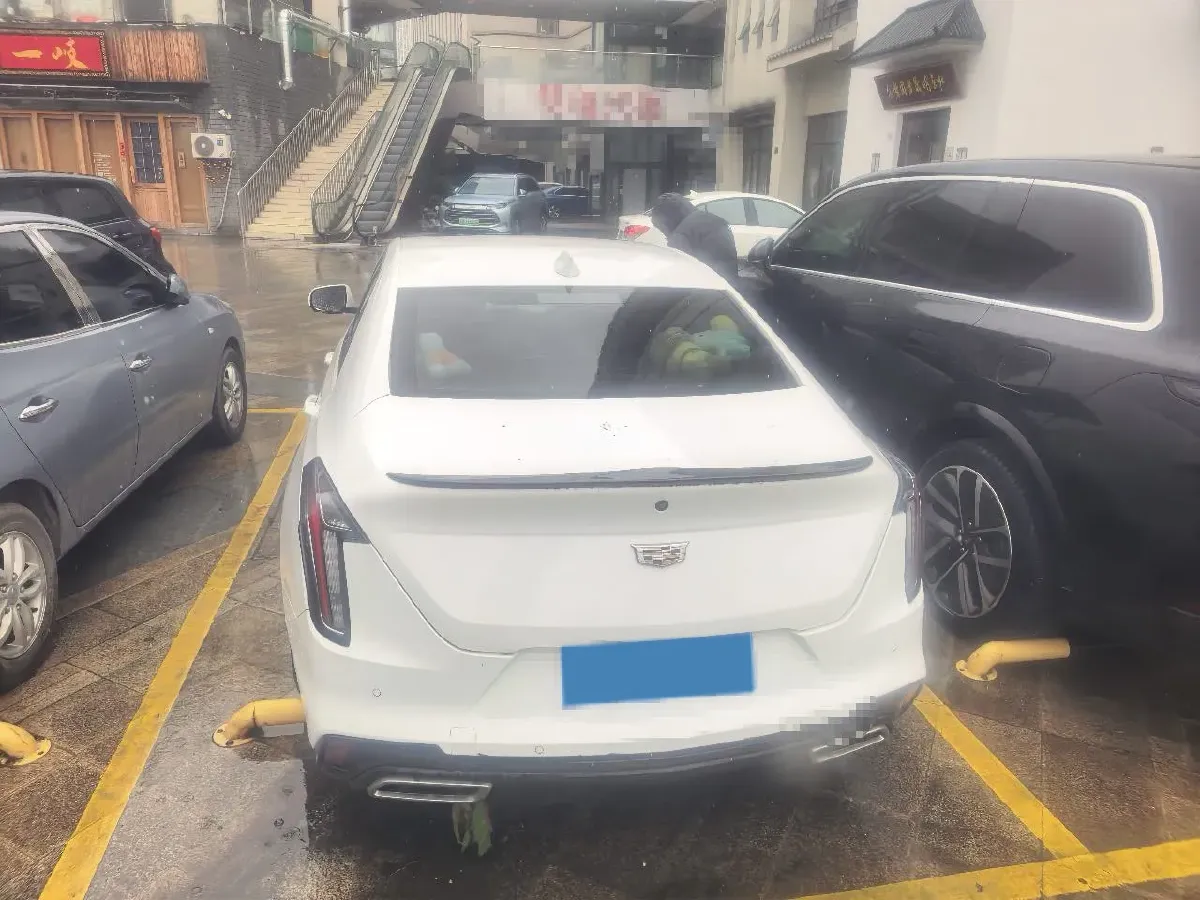 2021 Cadillac CT4 2.0T 237HP L4 8AT,autocango,china used car exporter,china ev exporter,chinese used car exporter,chinese used ev exporter