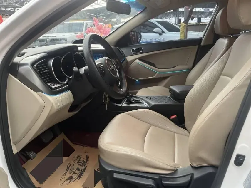 2015 Kia K5 2.0L 162HP L4 6AT,autocango,china used car exporter,china ev exporter,chinese used car exporter,chinese used ev exporter