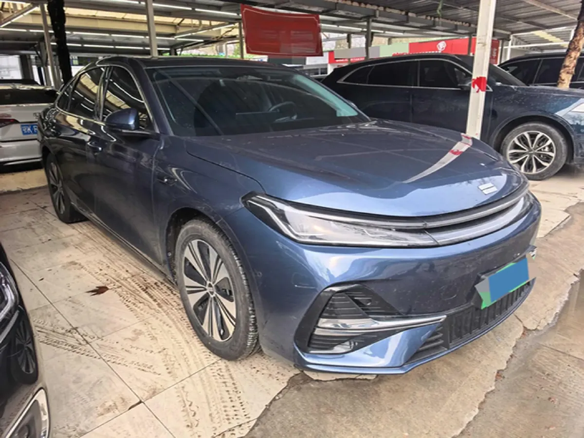 2025 Geely Galaxy A7 1.5L 112HP L4 1DHT PHEV,autocango,china used car exporter,china ev exporter,chinese used car exporter,chinese used ev exporter