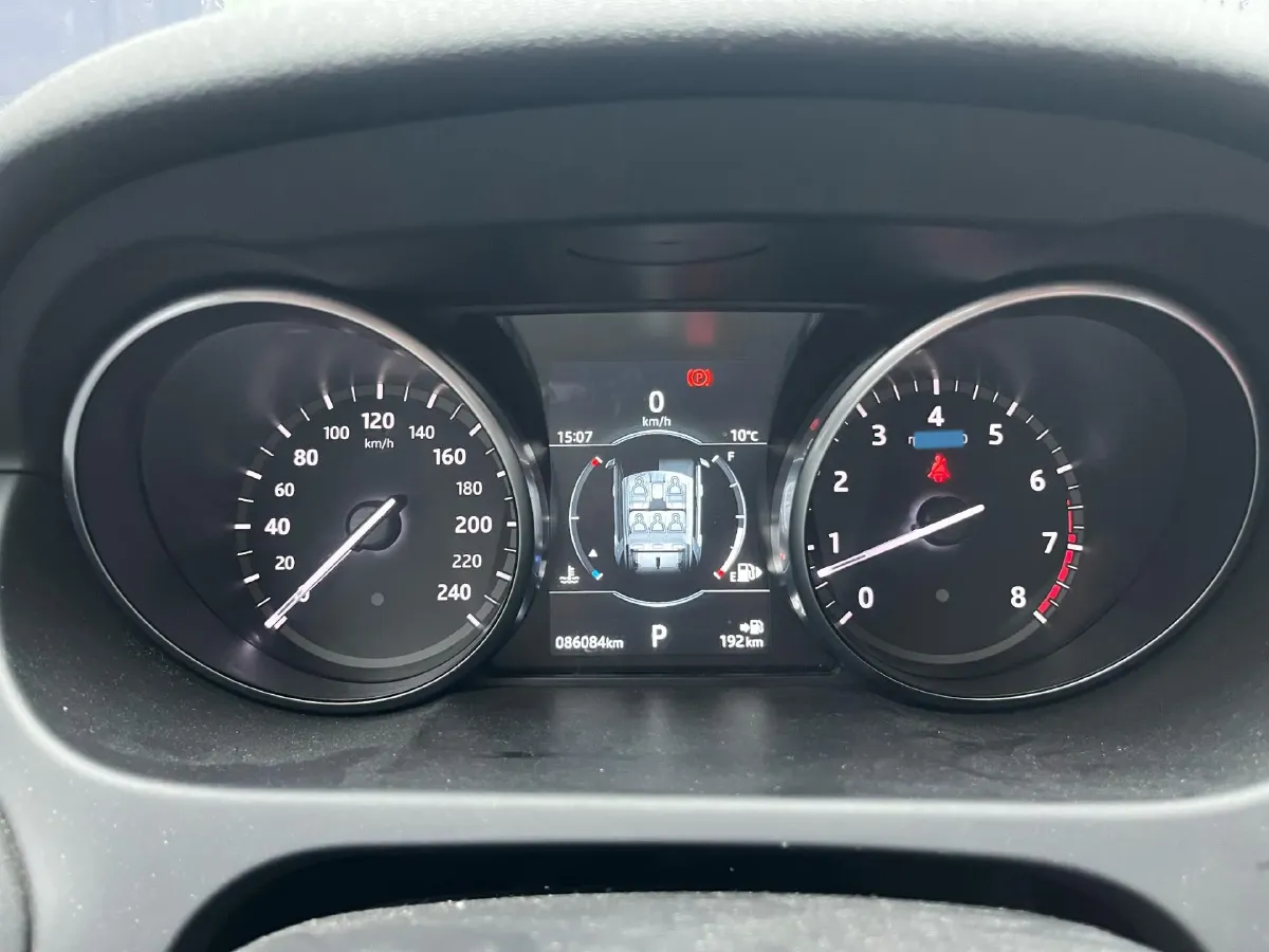 2018 Land Rover Discovery Sport 2.0T 241HP L4 9AT,autocango,china used car exporter,china ev exporter,chinese used car exporter,chinese used ev exporter