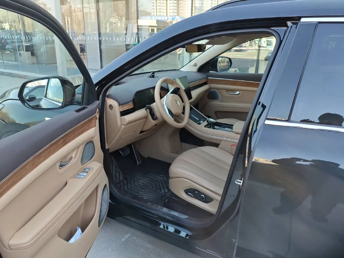 2024 AITO AITO M7 1.5T 152HP L4 REEV 42KWH,autocango,china used car exporter,china ev exporter,chinese used car exporter,chinese used ev exporter