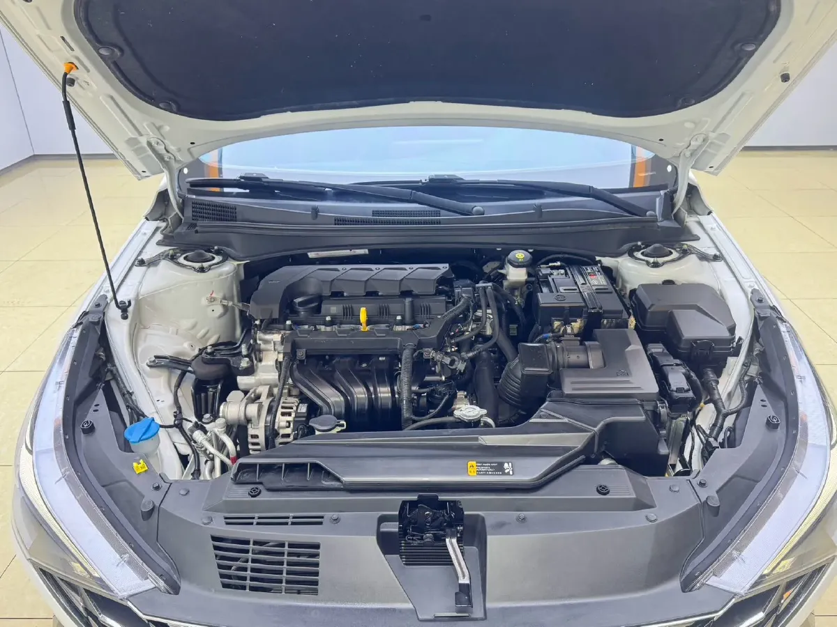 2021 Hyundai Elantra 1.5L 115HP L4 CVT,autocango,china used car exporter,china ev exporter,chinese used car exporter,chinese used ev exporter