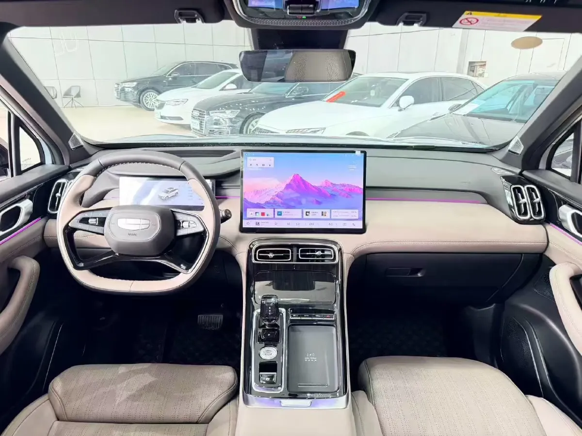 2025 Geely StarRay 1.5T 181HP L4 7DCT,autocango,china used car exporter,china ev exporter,chinese used car exporter,chinese used ev exporter