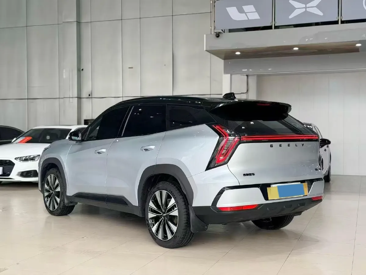 2025 Geely StarRay 1.5T 181HP L4 7DCT,autocango,china used car exporter,china ev exporter,chinese used car exporter,chinese used ev exporter