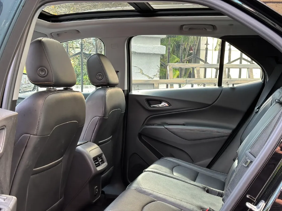 2018 Chevrolet Equinox 2.0T 260HP L4 9AT,autocango,china used car exporter,china ev exporter,chinese used car exporter,chinese used ev exporter