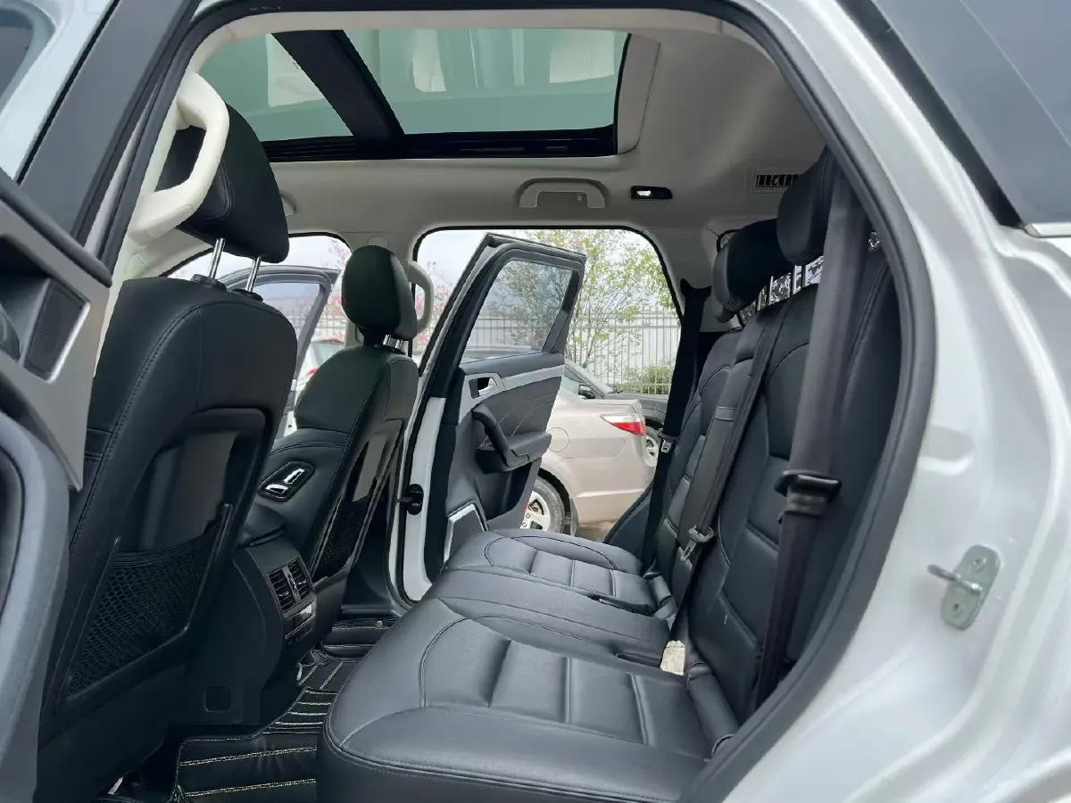 2017 Haval H7 2.0T 231HP L4 6DCT,autocango,china used car exporter,china ev exporter,chinese used car exporter,chinese used ev exporter