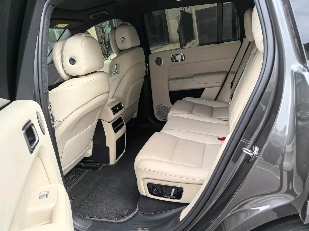 2023 Li L7 Range Extended 154HP REEV 40.9KWH,autocango,china used car exporter,china ev exporter,chinese used car exporter,chinese used ev exporter